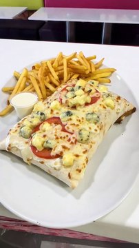 Frensh Tacos Gratiné Tomates 🍅 & Fromage Bleu #BR3 #tacos #foodlover #TacoTime #Delicious