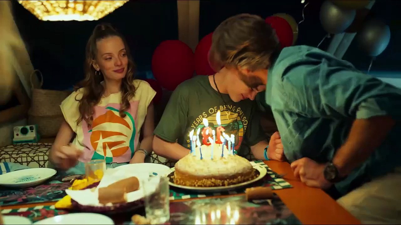 Survive: Gestrandet im Ozean - Trailer (Deutsch) HD