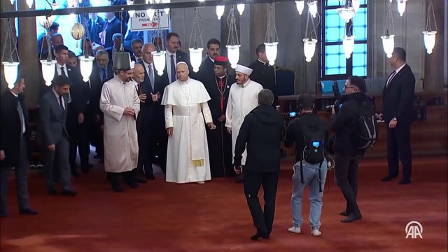 Vatikan Devlet Başkanı Papa 14. Leo, Sultanahmet Camisi'ni ziyaret etti