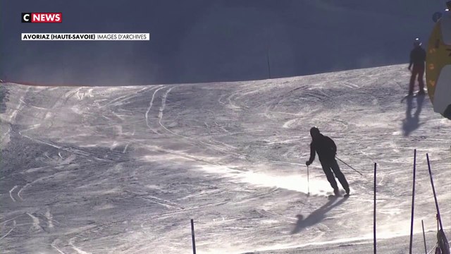 Ski : bientôt interdit de fumer sur les pistes ?