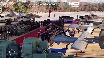 Észak-Korea vezetője, Kim Dzsongun, és lánya megemlékeztek a légierő évfordulójáról