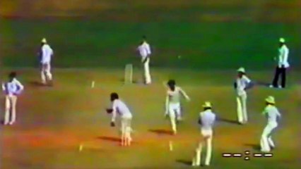 Imran Khan 9 off 22 Balls 35 Mins 1 Fours 37.23 SR Ist Test at Karachi in Feb 1980