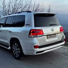 LC200 #toyota #landcruiser #landcruiser100 #landcruiser200 #landcruiser80 #landcruiser70 #lc200 #lx570 #prado #landcruiserprado #landcruiserlifestyle #toyotarav4 #rav4offroad #toyota4runner #toyotaoffroad #4runne