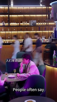 To be with his true love — his so-called “white moonlight” — he went so far as to hire a male model to seduce her into cheating. But she saw through everything and silently played along with the model, turning the trap back on him. In public, she exposed