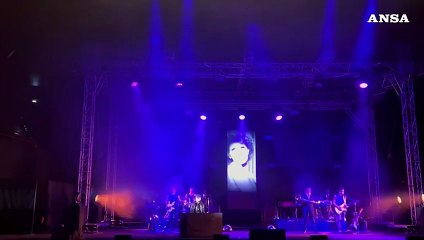 Raf in concerto a Roma: l'omaggio a Ornella Vanoni