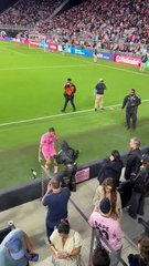 El video del romántico beso de Tini Stoessel y Rodrigo De Paul tras el triunfo clave del Inter Miami