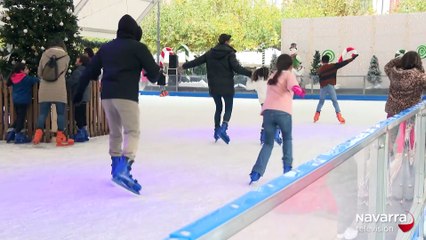 Abre la pista de hielo de la Plaza del Castillo