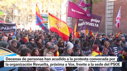 Un detenido en las protestas de Revuelta frente a la sede del PSOE