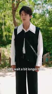 She was originally a rich girl, but she was living outside, was bullied. Mom, take me home quickly!