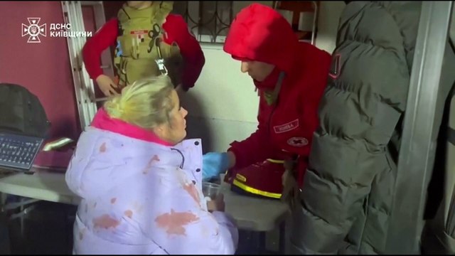 Pelo menos um morto e dezenas de feridos em ataques russos na Ucrânia