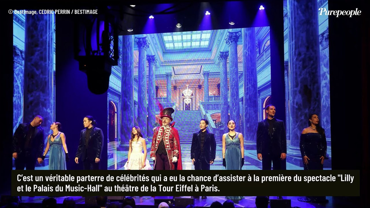 A peine sorti du château, ce candidat de la Star Academy et sa petite amie s'éclatent avec d'autres élèves pour une soirée avec un ex-professeur