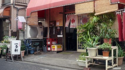 飯を喰らひて華と告ぐ 豚キムチ