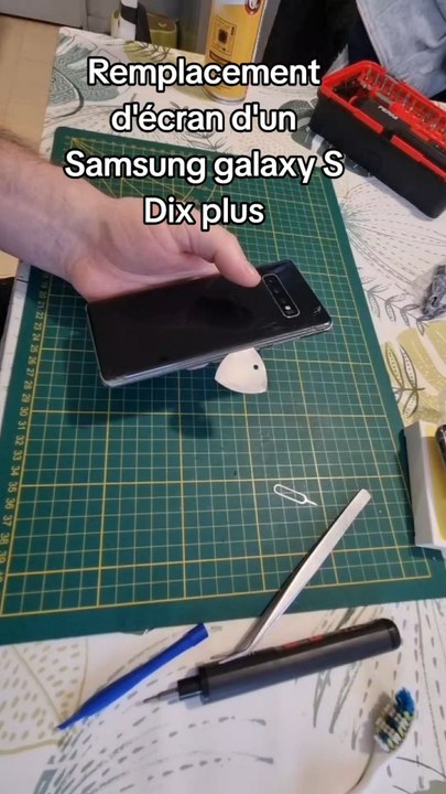 Remplacement d'un écran Samsung Galaxy S10 plus