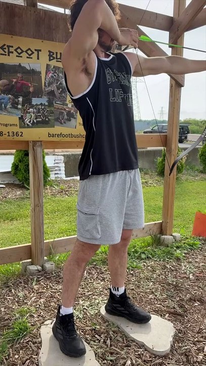 🏹 A first-time archer meets his first bullseye.