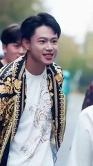 Seduced by Her Innocence_ He Never Meant to Fall, But She Became His Obsession！ - Chinese  2025