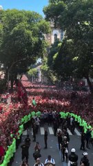 Wallace Yan grava festa da torcida do Flamengo no Rio
