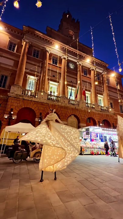 Zuccarini - ✨🎄La magia si accende a Foligno! (30.11.25)