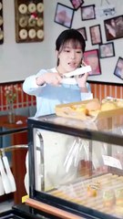 Her jealous stepsister dragged her to death. Reborn, she gifted her husband to her without blinking - Drama Chinese