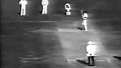 Mudassar Nazar Bowling vs India 2nd Test, Delhi, December 04 - 09, 1979