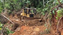 Effectiveness of the D6R XL Bulldozer in Road Maintenance in Plantations