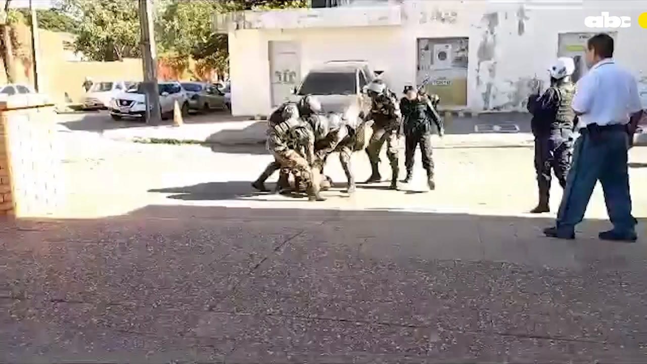 Aprehenden a presuntos autores de robo agravado...