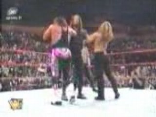 undertaker chokeslam hbk et bret hart