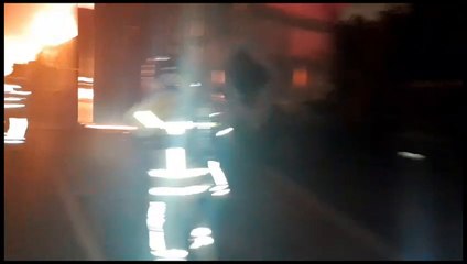 Bomberos Voluntarios en incendio de Villa Elisa