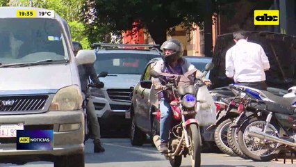 Video: siguen dilatando estacionamiento tarifado