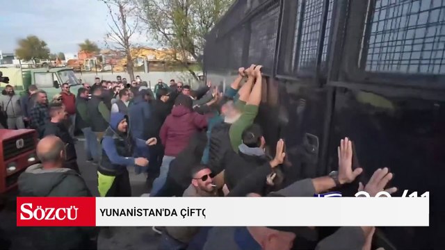 Yunanistan'da çiftçiler yolları kapadı, polisle çatıştı