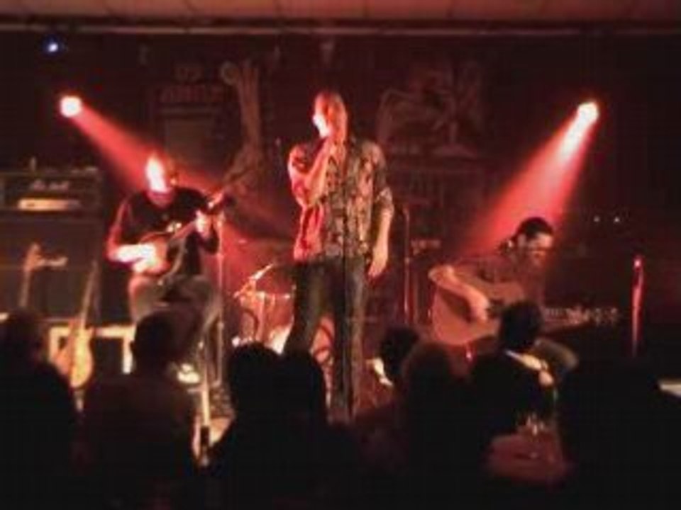 Big Trouble - The Battle Of Evermore (live Gémenos)