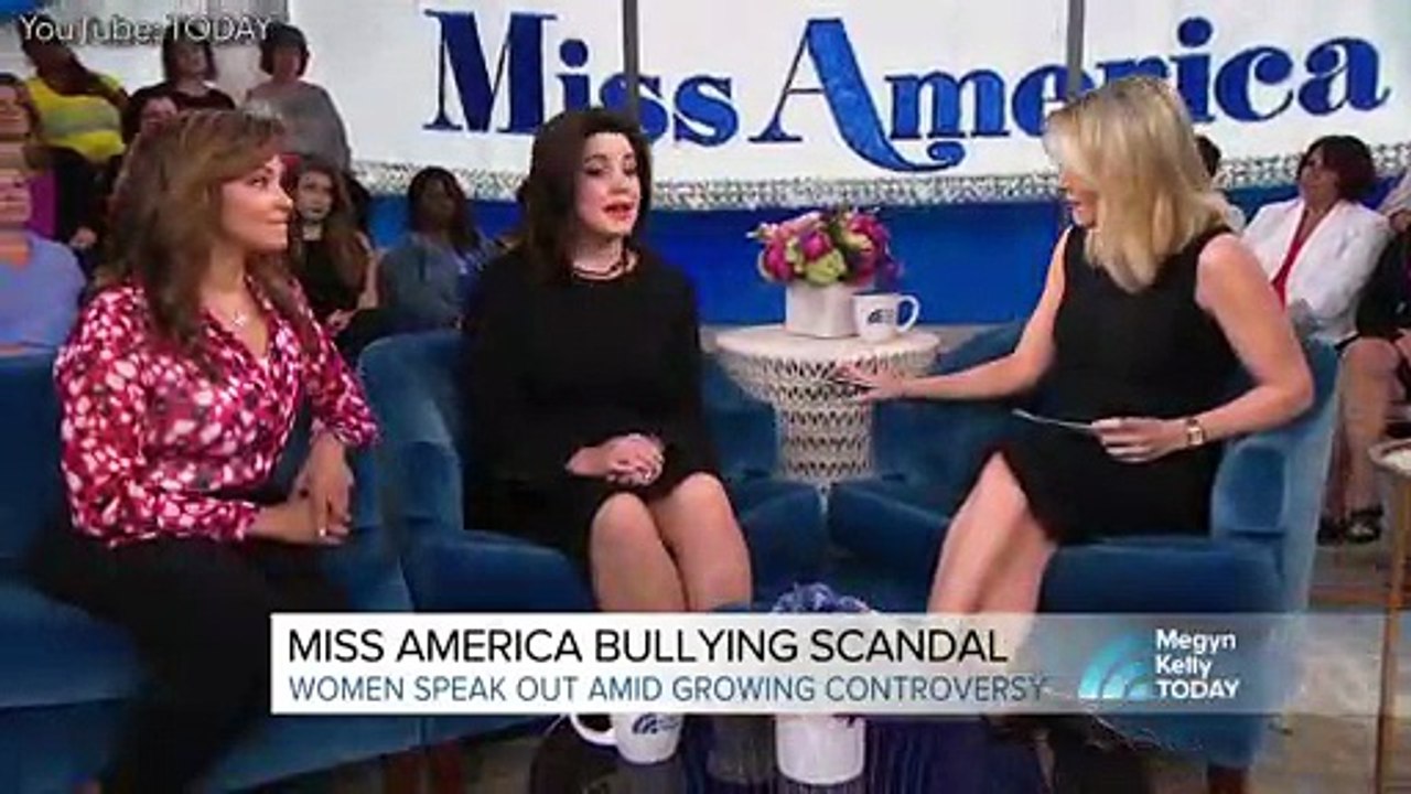 Former Miss Americas "Absolutely" Want Gretchen Carlson to Resign | THR News