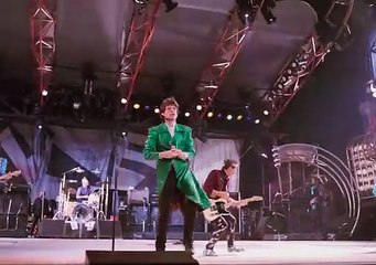 映画『ローリング・ストーンズ・アット・ザ・マックス』最新リマスター版『スタート・ミー・アップ』パフォーマンス映像