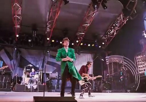 映画『ローリング・ストーンズ・アット・ザ・マックス』最新リマスター版『スタート・ミー・アップ』パフォーマンス映像