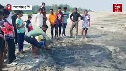 বিস্ফোরণে কেঁপে উঠল এলাকা, তিস্তা নদীতে উদ্ধার হওয়া মর্টার সেল নিষ্ক্রিয় করল সেনা