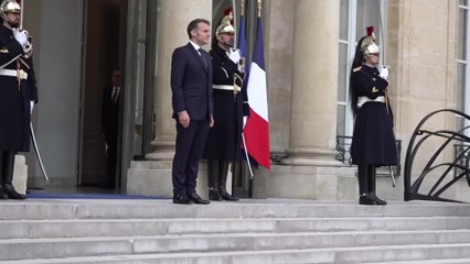 Macron reçoit Zelensky à l'Élysée pour discuter de la paix en Ukraine
