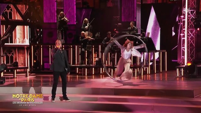 La troupe de Notre-Dame de Paris reprend Belle , 25 ans après