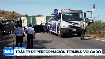 Tráiler de peregrinación termina volcado en Oaxaca dejando a 6 lesionados
