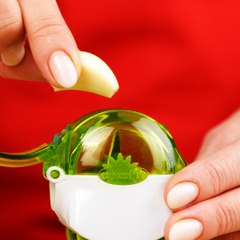 Super gadgets that will turn you into a kitchen hero!