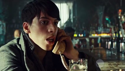 Orphan Black S01 E01