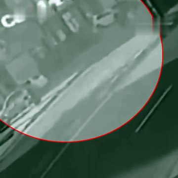 Kaldırım faciasından acı haber: 8 yaşındaki Elif kurtarılamadı Trabzon'da kaldırımda yürürken kontrolden çıkan bir otomobilin altında kalarak ağır yaralanan 8 yaşındaki minik Elif Deniz, tedavi gördüğü hastanede tüm müdahalel