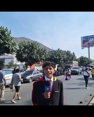 El joven peruano que emociona a todos: narra la final de Libertadores desde un cerro mientras persigue su sueño de ser periodista