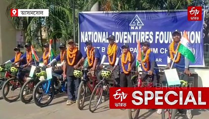 10 পড়ুয়ার অসাধ্য সাধন ! আসানসোল থেকে সাইকেলে 10 রাজ্য পেরিয়ে লাদাখ জয়
