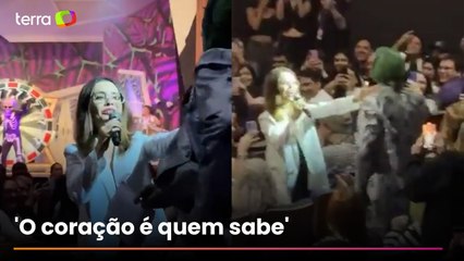 Plateia vibra após Sandy cantar ‘A Lenda’ durante sessão de musical em SP