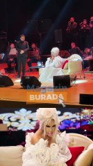 Bülent Ersoy’un sahnedeki tepkileri dikkat çekti