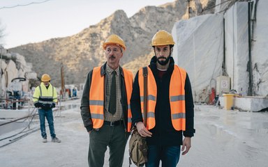 L'altro ispettore, clip della nuova serie tv: Perché si attiva e disattiva un sistema di sicurezza?