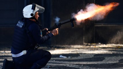 Enfrentamientos entre la policía e hinchas en Río de Janeiro tras la victoria del Flamengo