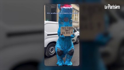 Comment Pierre Niney a fini par céder aux appels de ses voisines de tournage