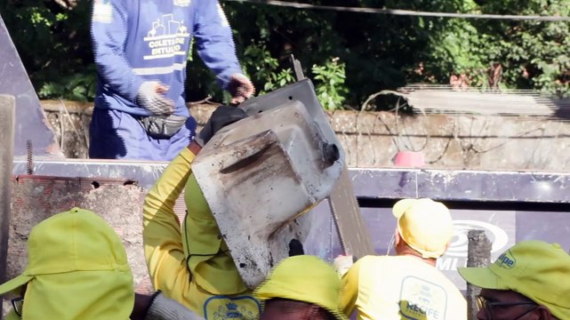 Acolhimento e Assistencialismo para Famílias em Abrigos: Uma Análise das Estratégias de Suporte e Reinserção