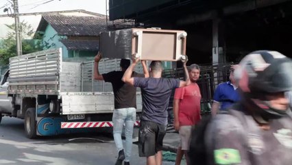 Incêndio de Grandes Proporções Destrói Loja de Móveis em Araçoiaba: Causas, Prejuízos e Impactos na Comunidade