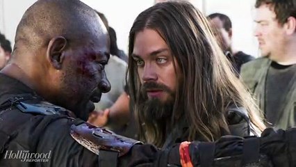 'Walking Dead' Mid-Season Finale: The Shocking Death of Jesus & More | THR News